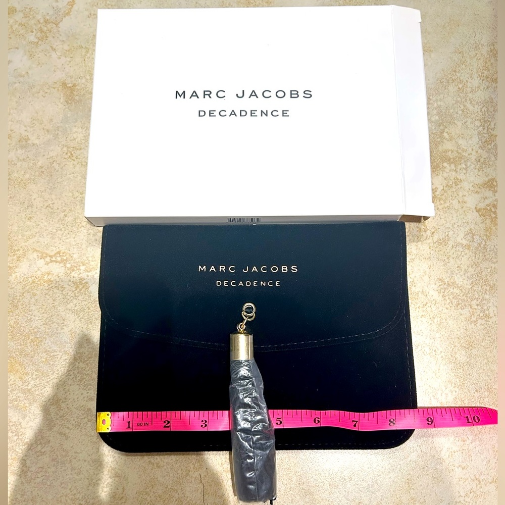 NIB Marc Jacobs Decadence deluxe pouch